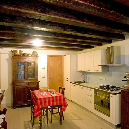 San Cassiano Jacuzzi Bed & Breakfast Venedig