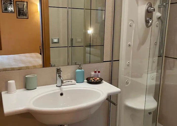 San Cassiano Jacuzzi לינה וארוחת בוקר 3*
